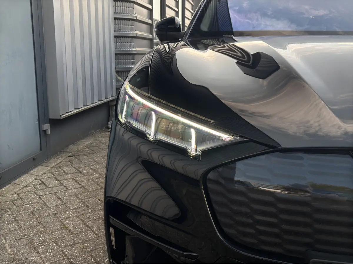 GT Extended AWD 98 kWh 487pk | Panoramadak | Org. NL | Adap. Cruise | Winterpack | Camera |
