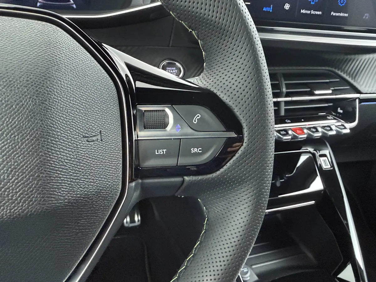 GT | Active Safety Brake met camera en radar (automatisch noodremsysteem) met Distance Alert (waarschuwing dreigende aanrijding) | Advanced Active Safety Brake met camera en radar | Climate 