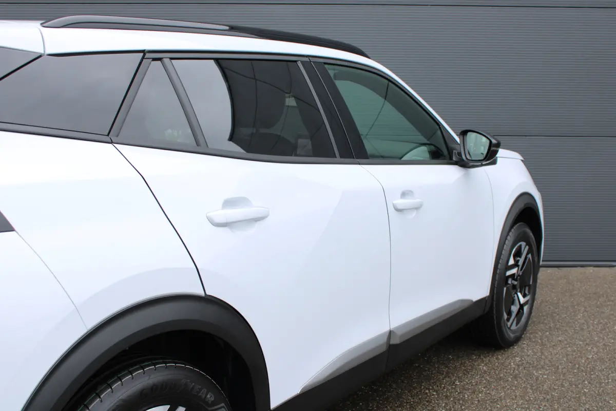Allure | Active Safety Brake met camera en radar (automatisch noodremsysteem) met Distance Alert (waarschuwing dreigende aanrijding) | Advanced Active Safety Brake met camera en radar | Clim