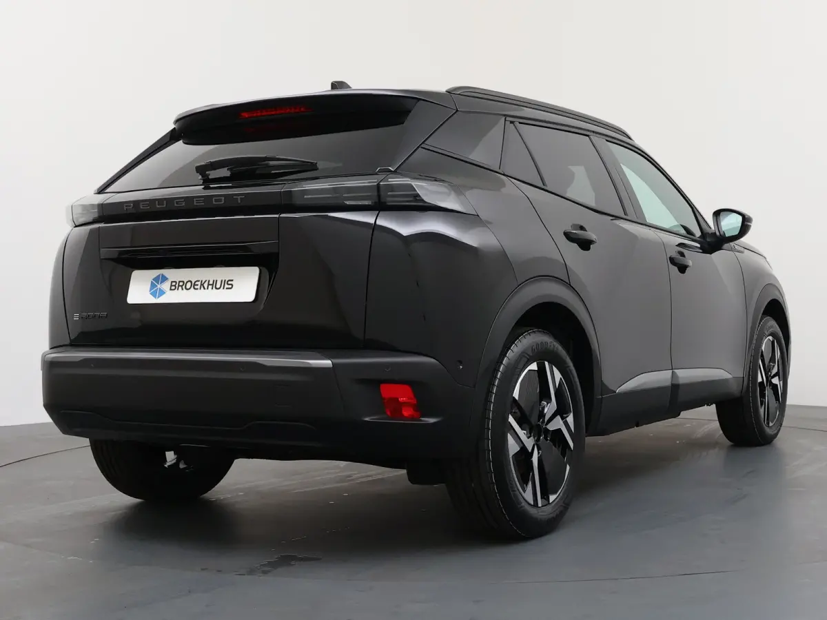 Allure | Active Safety Brake met camera en radar (automatisch noodremsysteem) met Distance Alert (waarschuwing dreigende aanrijding) | Advanced Active Safety Brake met camera en radar | Clim