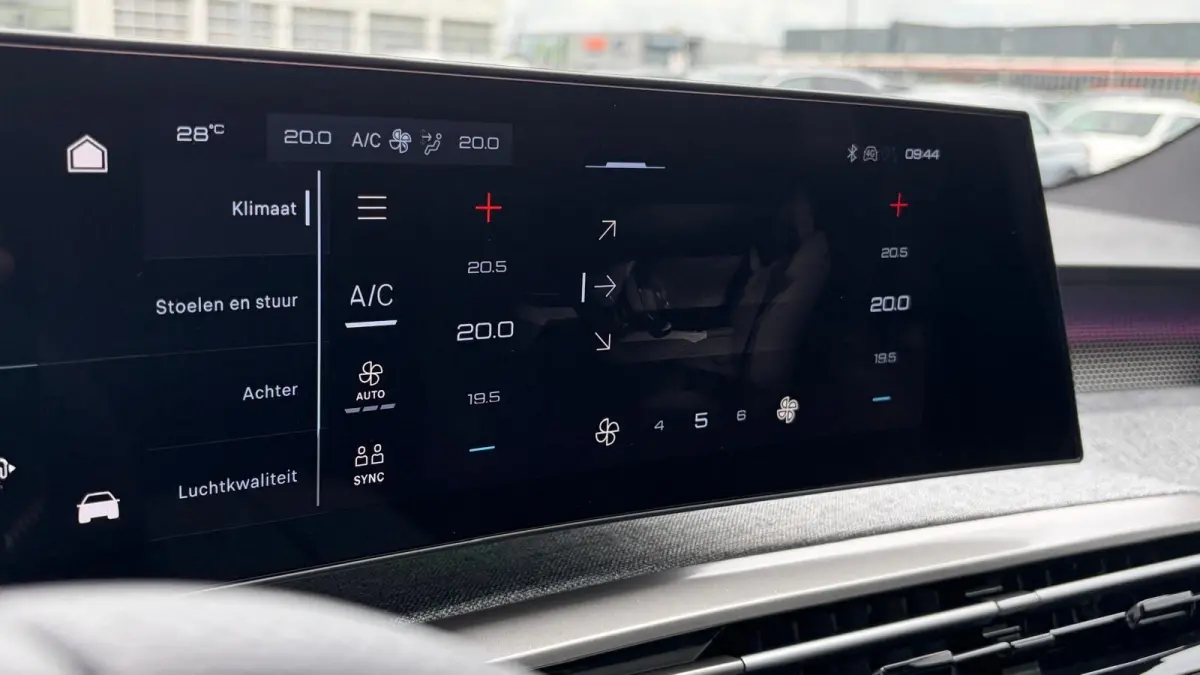 GT | Adaptieve cruise control met Stop&Go functie | LED 3D-achterlichten | Pack Safety Plus