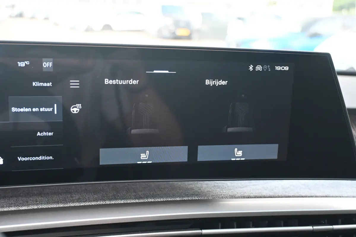 GT | Adaptieve cruise control met Stop&Go functie | LED 3D-achterlichten | Pack Safety Plus
