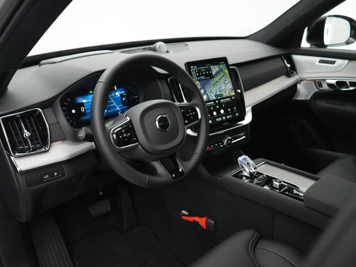 T8 Recharge AWD Ultra Dark Executive Edition | Luchtvering | Bowers & Wilkins | Head-Up | 360° Camera | 22" | Massage | Stoelventilatie