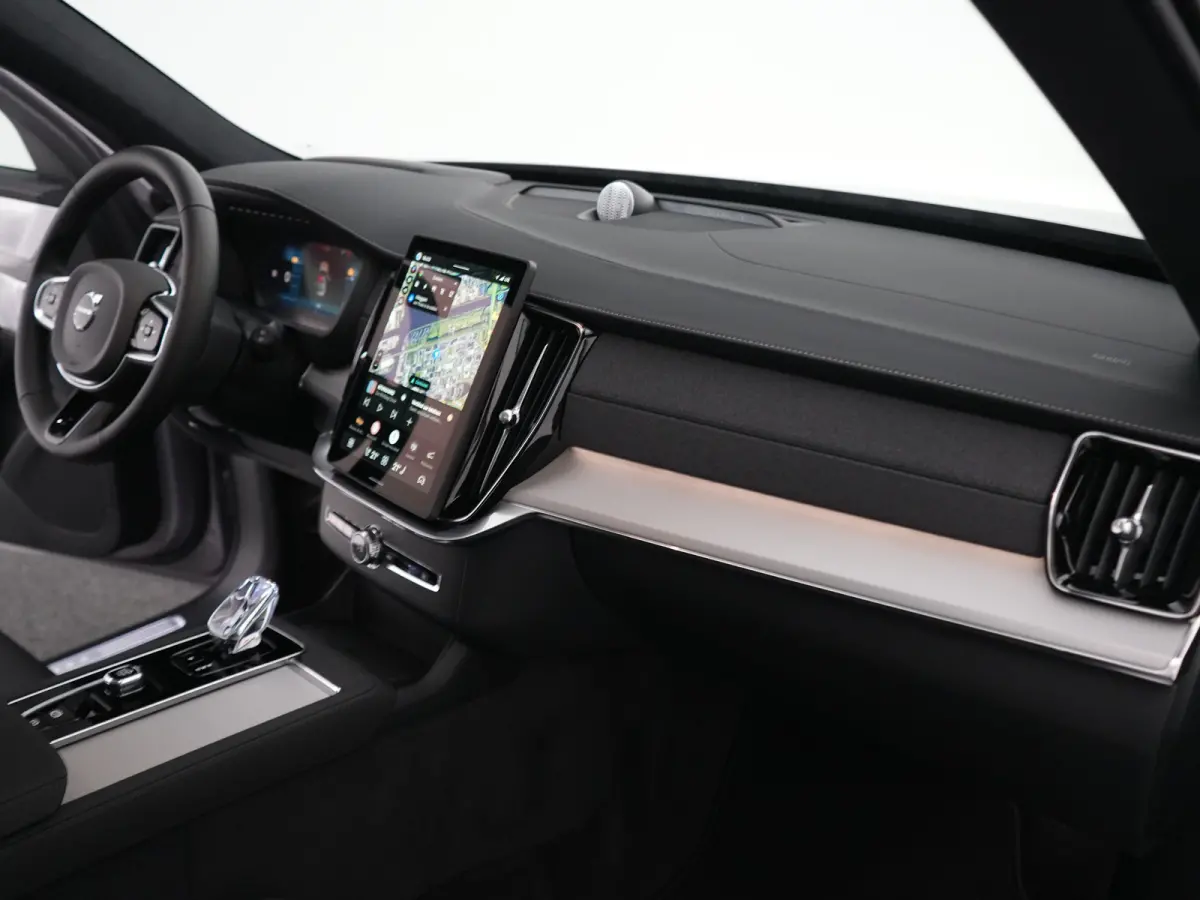 T8 Recharge AWD Ultra Dark Executive Edition | Luchtvering | Bowers & Wilkins | Head-Up | 360° Camera | 22" | Massage | Stoelventilatie