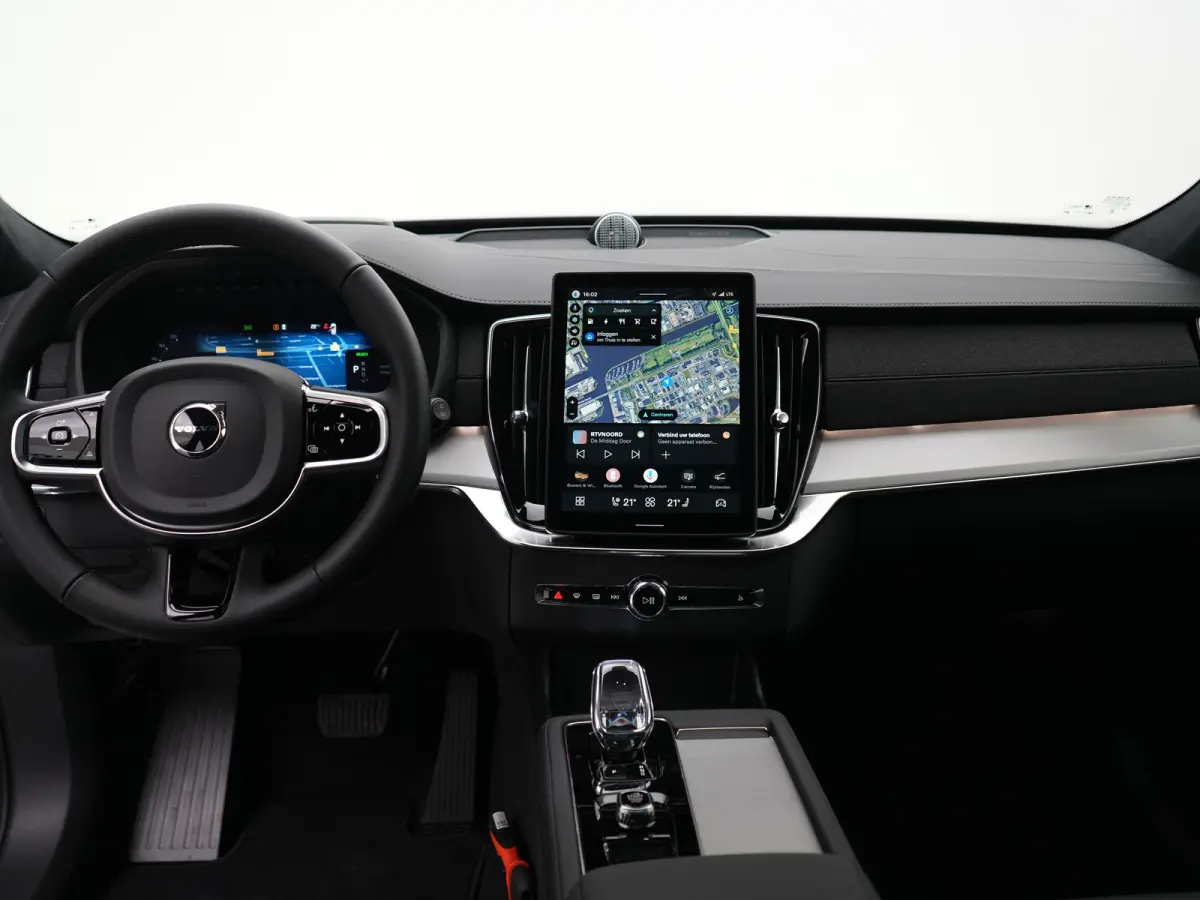 T8 Recharge AWD Ultra Dark Executive Edition | Luchtvering | Bowers & Wilkins | Head-Up | 360° Camera | 22" | Massage | Stoelventilatie