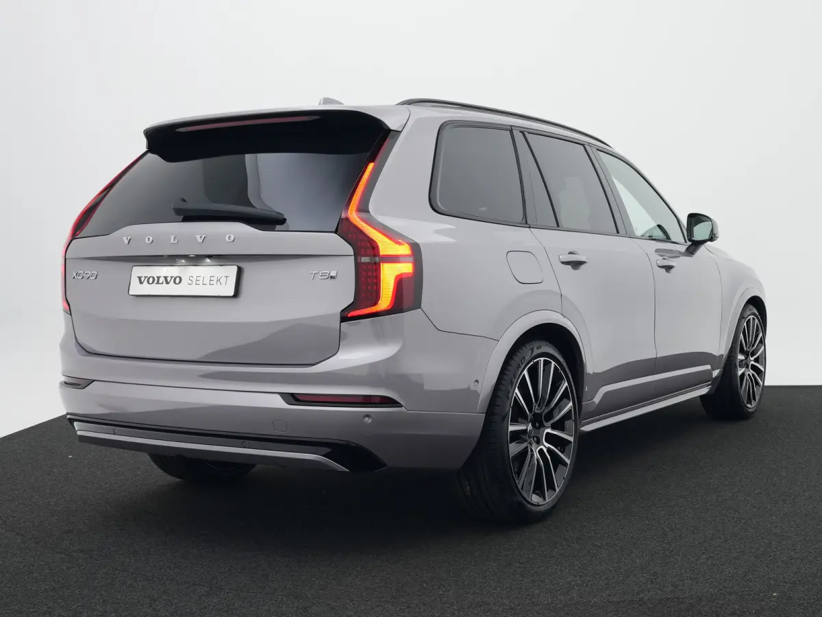T8 Recharge AWD Ultra Dark Executive Edition | Luchtvering | Bowers & Wilkins | Head-Up | 360° Camera | 22" | Massage | Stoelventilatie