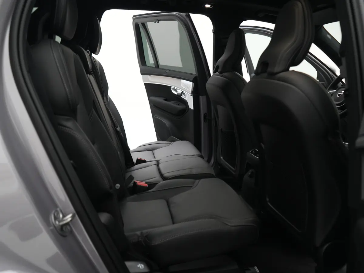 T8 Recharge AWD Ultra Dark Executive Edition | Luchtvering | Bowers & Wilkins | Head-Up | 360° Camera | 22" | Massage | Stoelventilatie