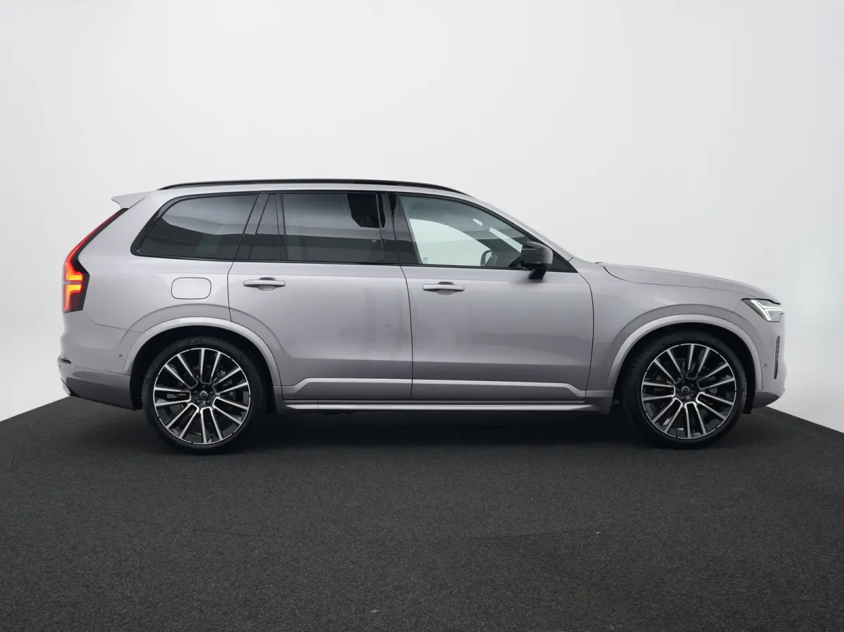 T8 Recharge AWD Ultra Dark Executive Edition | Luchtvering | Bowers & Wilkins | Head-Up | 360° Camera | 22" | Massage | Stoelventilatie