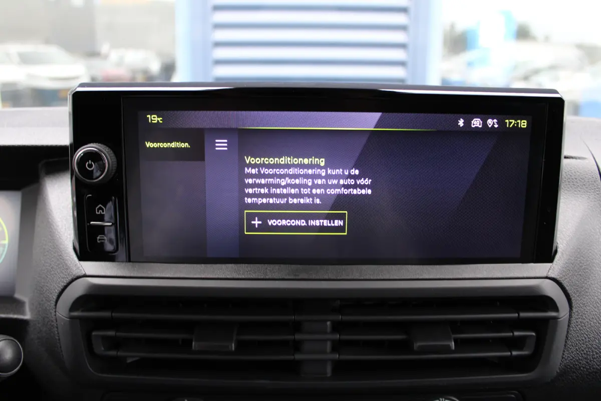 L3 75 kWh | 8 JAAR GARANTIE | CAMERA | NAVI | BETIMMERING | DRAADLOOS CARPLAY | COMFORT WAND |