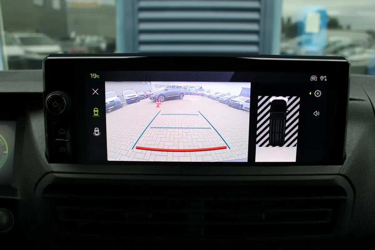 L3 75 kWh | 8 JAAR GARANTIE | CAMERA | NAVI | BETIMMERING | DRAADLOOS CARPLAY | COMFORT WAND |
