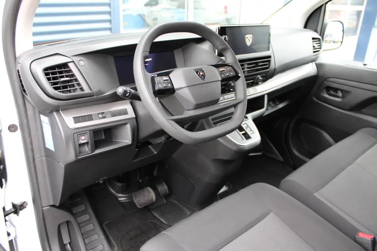 L3 75 kWh | 8 JAAR GARANTIE | CAMERA | NAVI | BETIMMERING | DRAADLOOS CARPLAY | COMFORT WAND |