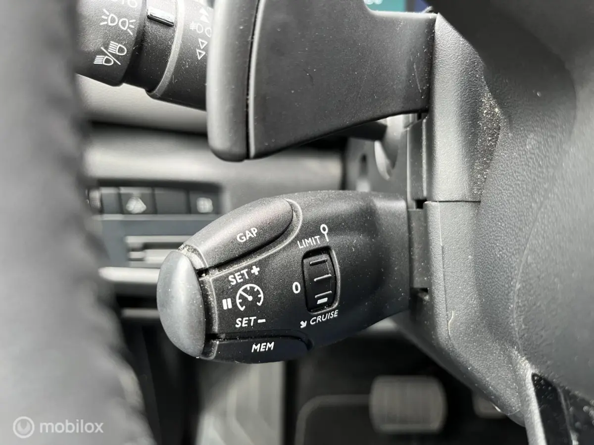 1.6 Plug-in Hybrid 225 PK C-SERIES/LUXE