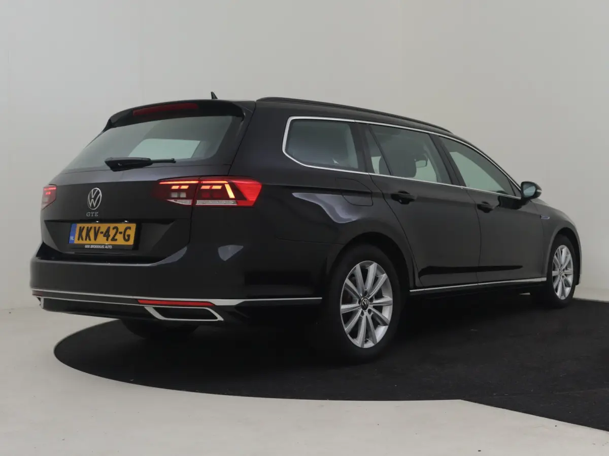 1.4 TSI PHEV GTE Business 218Pk DSG/AUTO | Elektr.Trekhaak | Camera | Cruise control adaptief | Apple carplay Android auto | Navigatie | DAB | LED | Stoelverwarming | 17"LMV