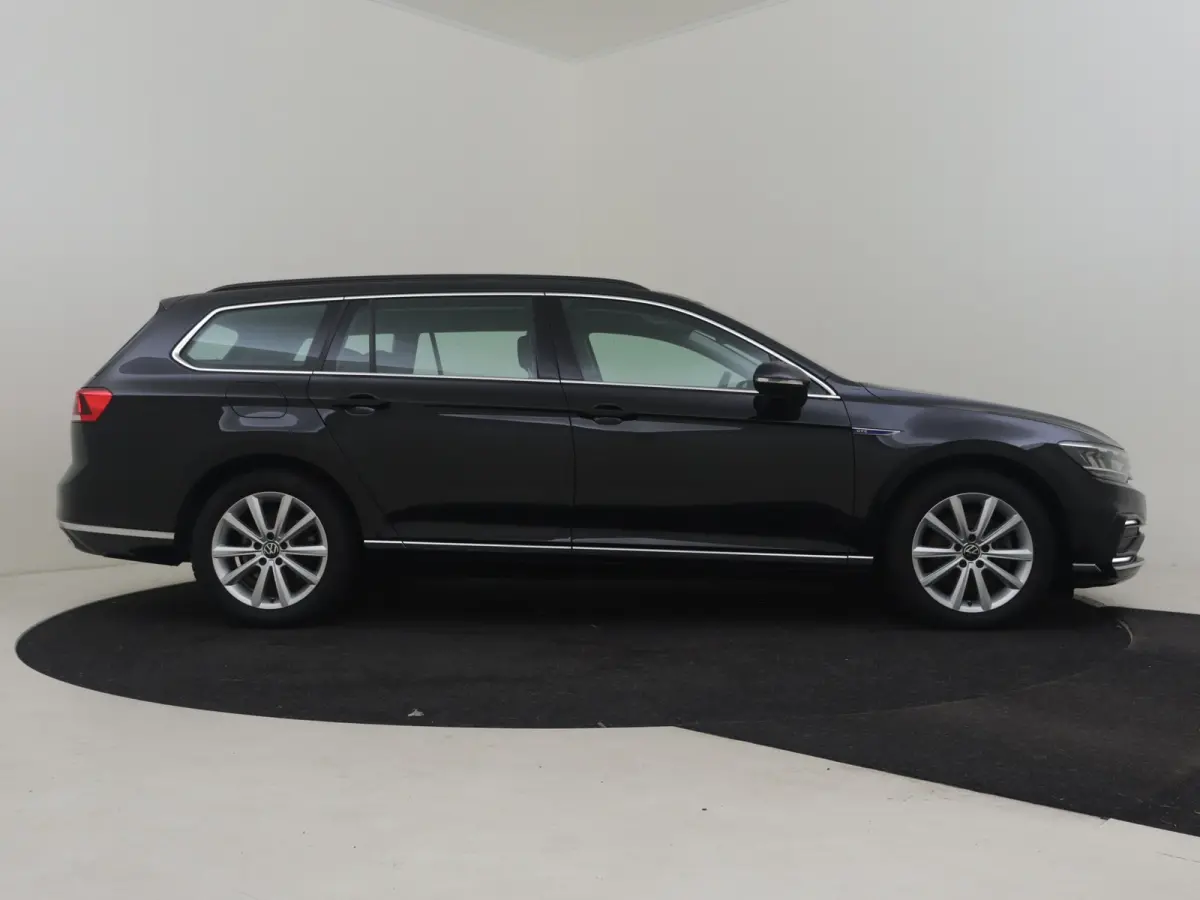 1.4 TSI PHEV GTE Business 218Pk DSG/AUTO | Elektr.Trekhaak | Camera | Cruise control adaptief | Apple carplay Android auto | Navigatie | DAB | LED | Stoelverwarming | 17"LMV