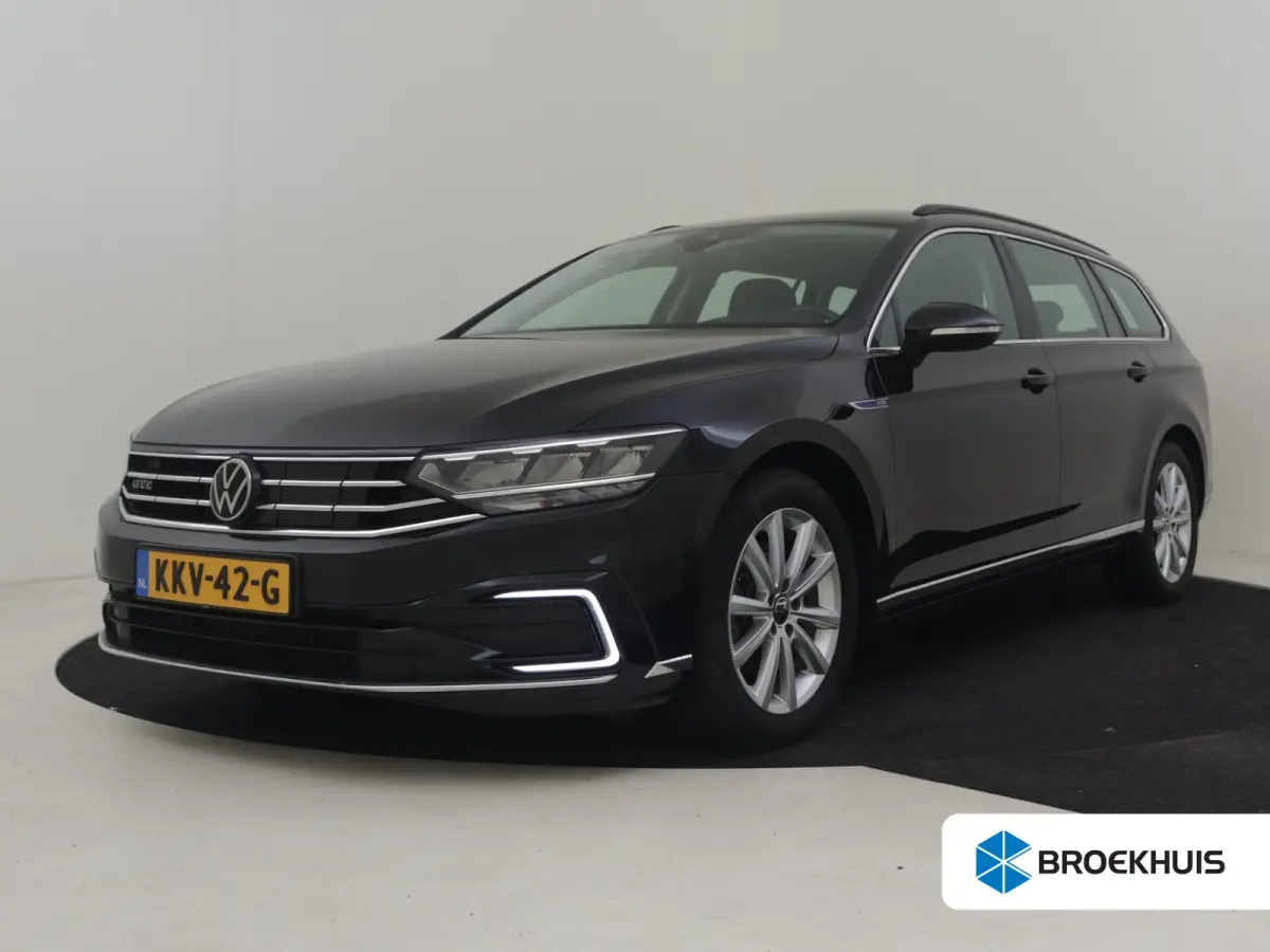 1.4 TSI PHEV GTE Business 218Pk DSG/AUTO | Elektr.Trekhaak | Camera | Cruise control adaptief | Apple carplay Android auto | Navigatie | DAB | LED | Stoelverwarming | 17"LMV