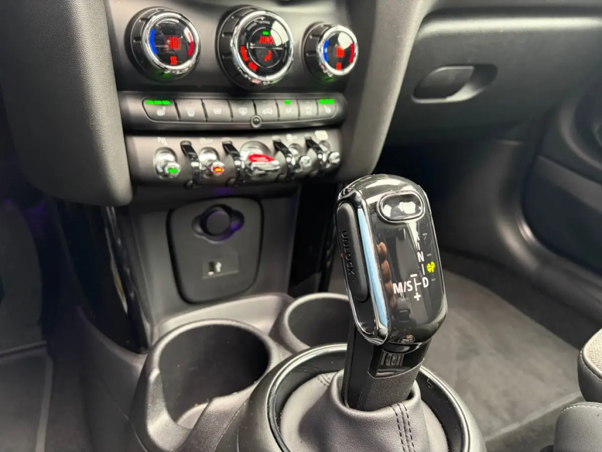 S 2.0 Aut. Pano Leder Camera LED Carplay Navi JCW-Stuur