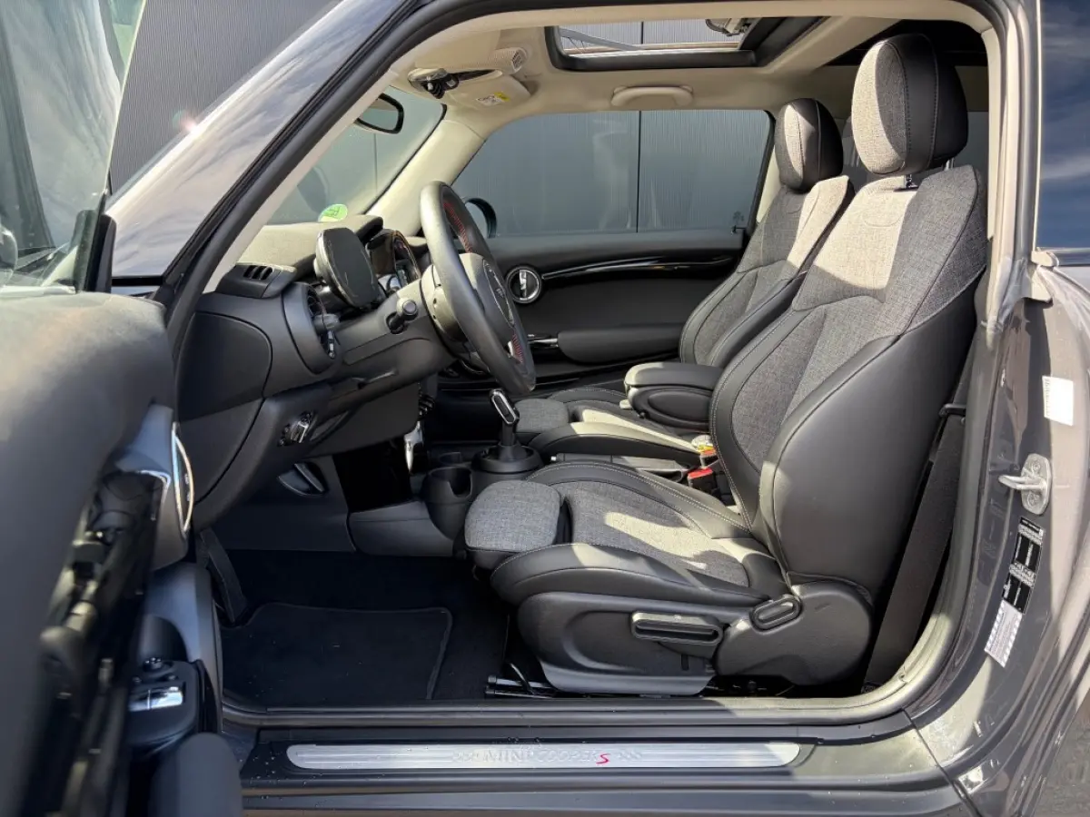 S 2.0 Aut. Pano Leder Camera LED Carplay Navi JCW-Stuur