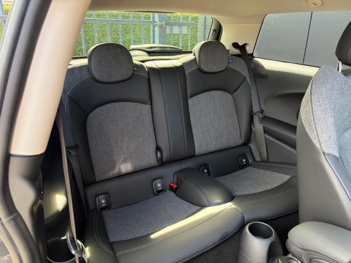 S 2.0 Aut. Pano Leder Camera LED Carplay Navi JCW-Stuur