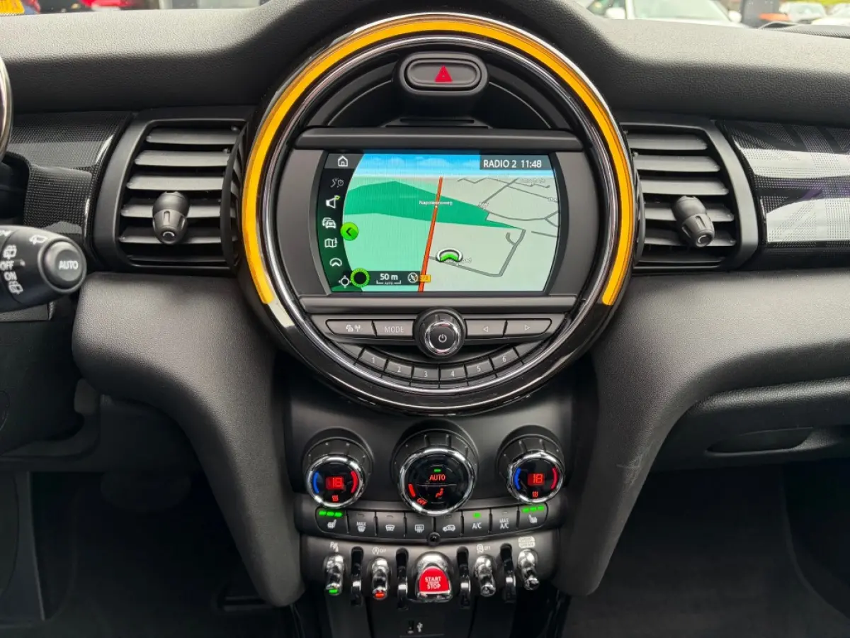 S 2.0 Aut. Pano Leder Camera LED Carplay Navi JCW-Stuur