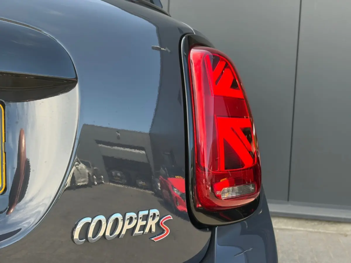S 2.0 Aut. Pano Leder Camera LED Carplay Navi JCW-Stuur