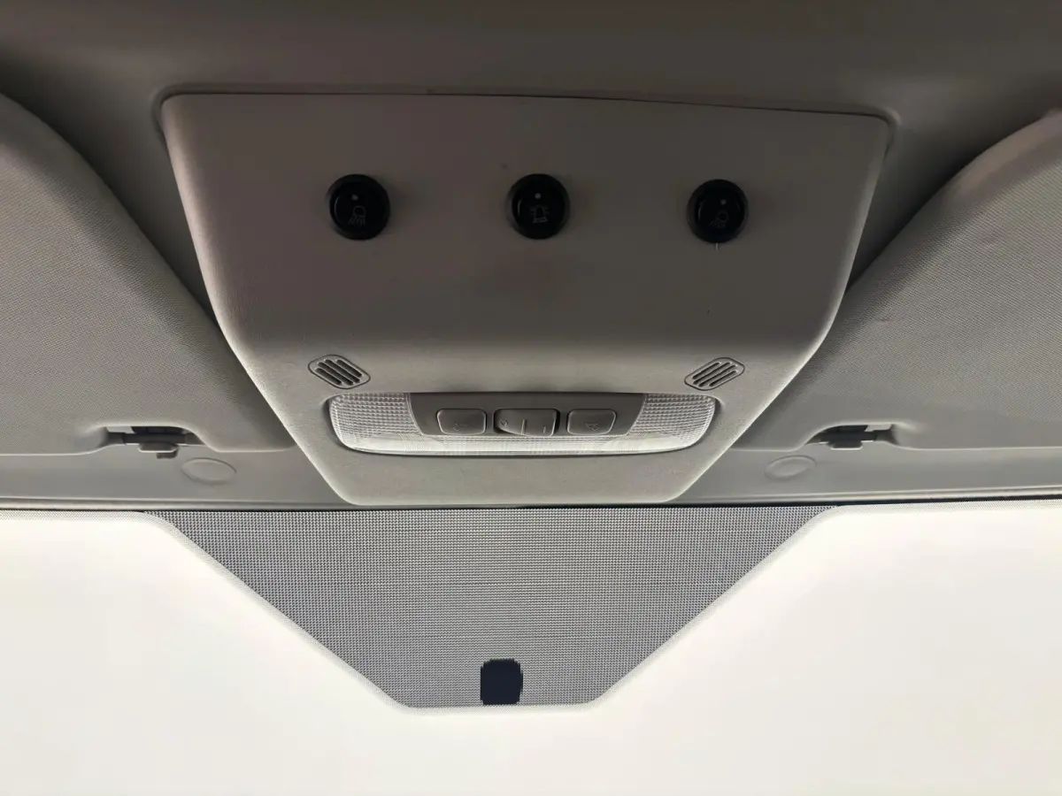 310 2.0 TDCI L2H2 Trend 130PK Airco Cruise Control Stoelverwarming Verwarmbare voorruit Parkeersensoren Elektrische verstelbare voorstoel