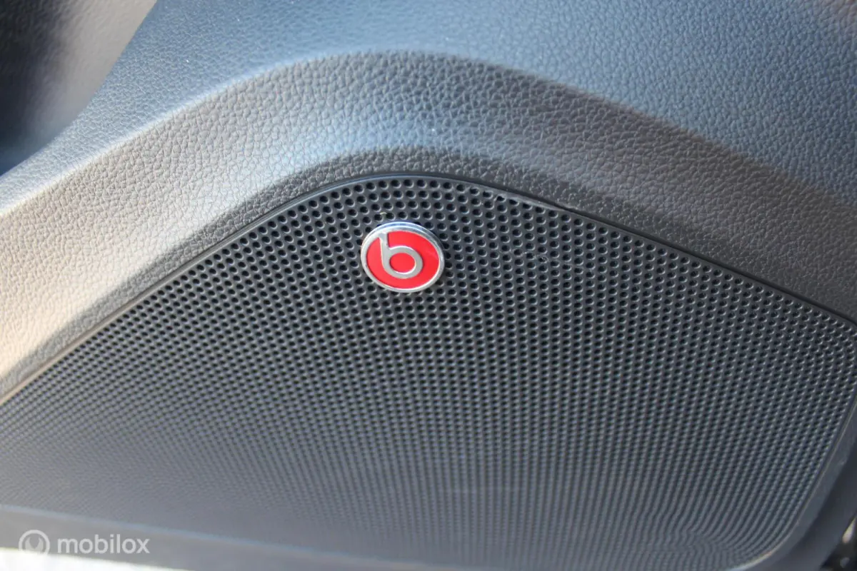 1.5 TSI FR Bsn Virtual/Leder/Trekhaak/Beats/19Inch