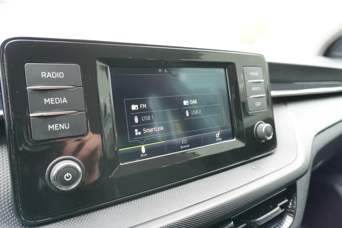 1.0 TSI 95pk Active | LaneAssist | Airco | DAB | VermoeidheidsHerkenning