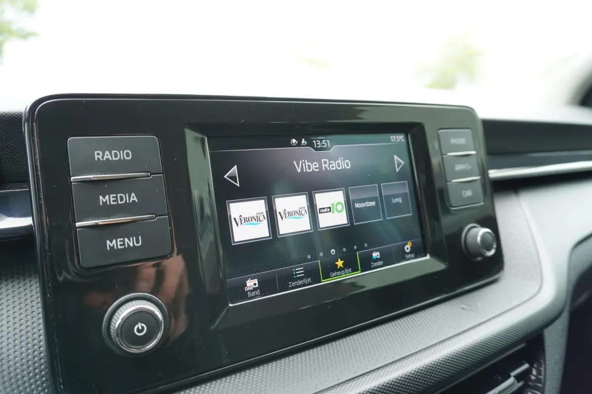 1.0 TSI 95pk Active | LaneAssist | Airco | DAB | VermoeidheidsHerkenning