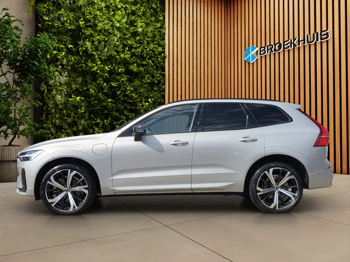 2.0 T6 AWD Recharge Ultimate Dark | Pilot Assist | Schuifdak | Memory | Harman/Kardon | Head-up display