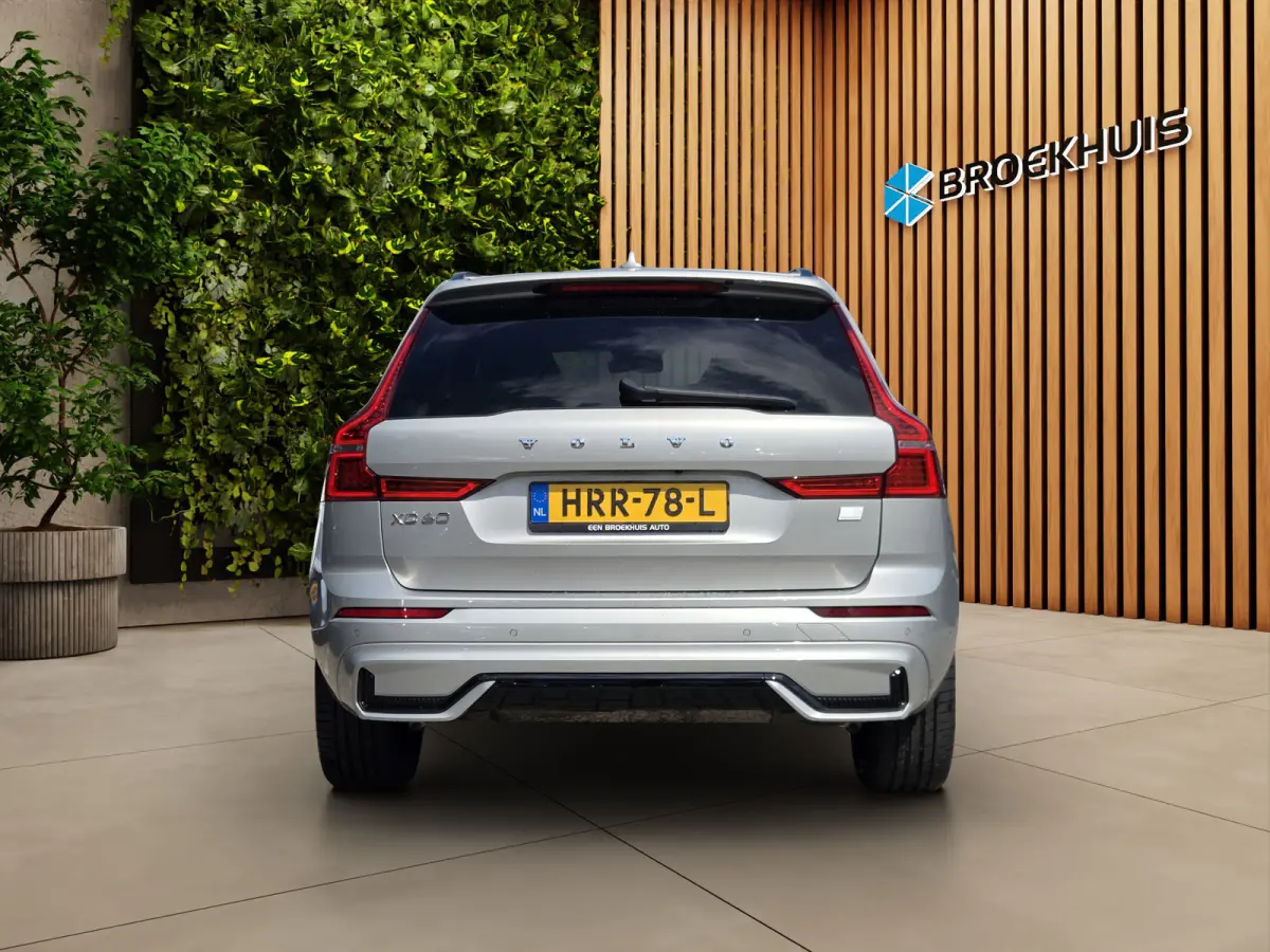 2.0 T6 AWD Recharge Ultimate Dark | Pilot Assist | Schuifdak | Memory | Harman/Kardon | Head-up display
