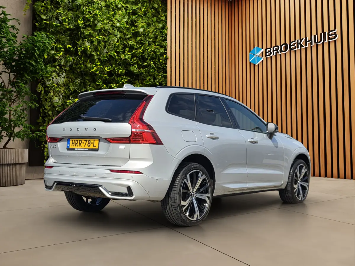 2.0 T6 AWD Recharge Ultimate Dark | Pilot Assist | Schuifdak | Memory | Harman/Kardon | Head-up display