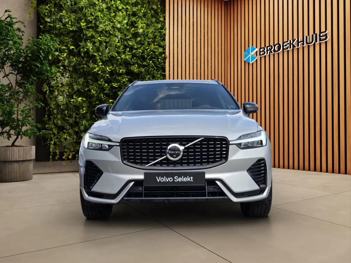 2.0 T6 AWD Recharge Ultimate Dark | Pilot Assist | Schuifdak | Memory | Harman/Kardon | Head-up display
