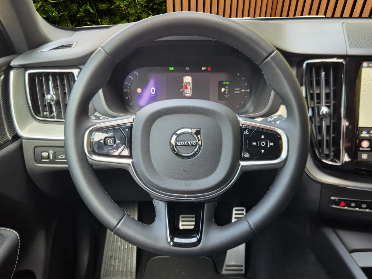 2.0 T6 AWD Recharge Ultimate Dark | Pilot Assist | Schuifdak | Memory | Harman/Kardon | Head-up display