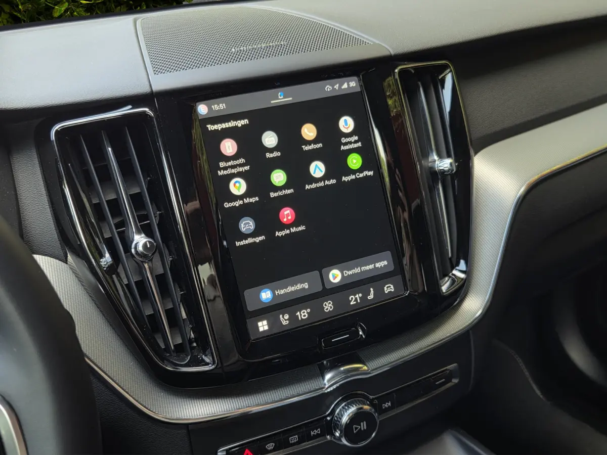 2.0 T6 AWD Recharge Ultimate Dark | Pilot Assist | Schuifdak | Memory | Harman/Kardon | Head-up display