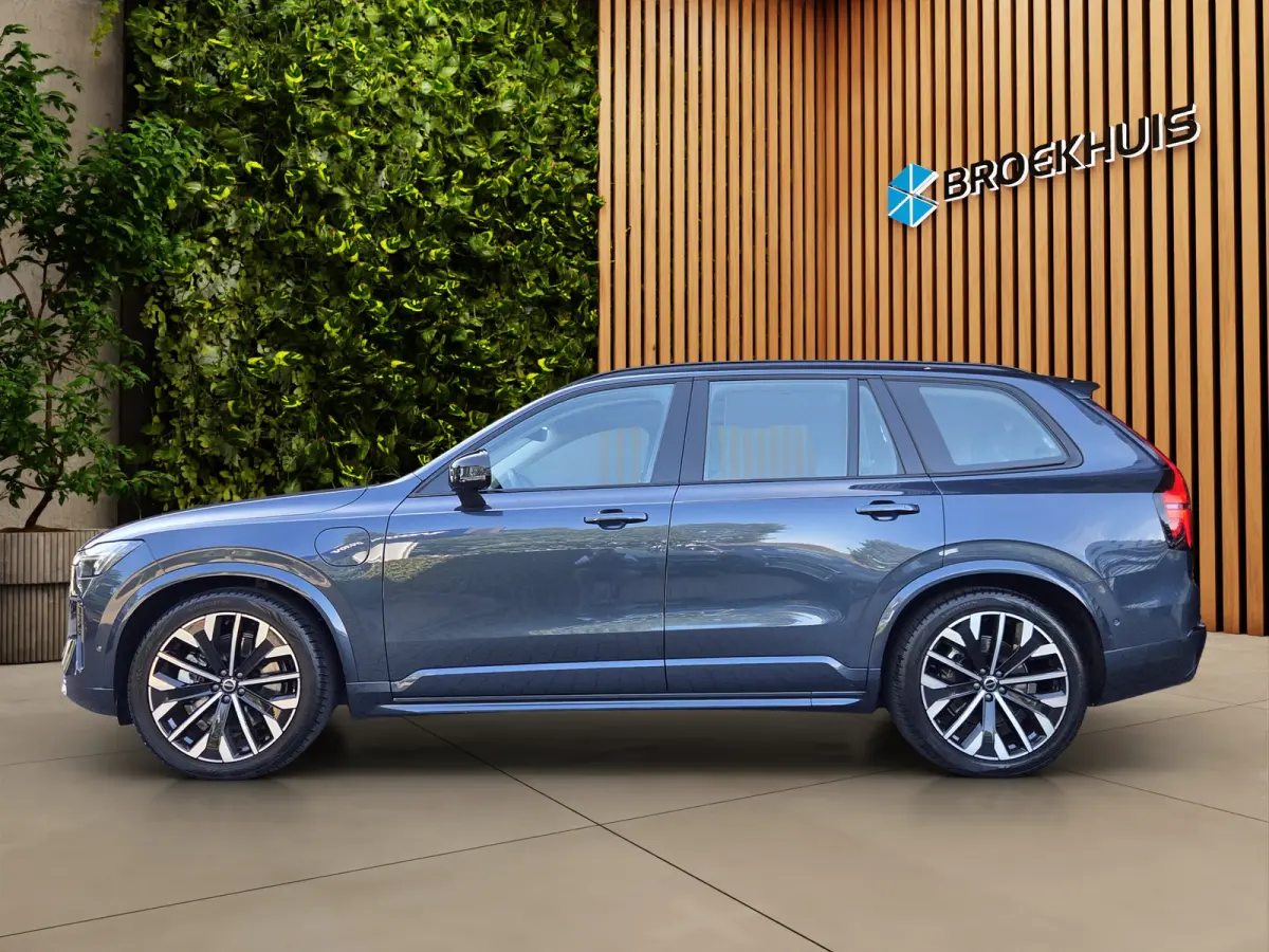 2.0 T8 Plug-in hybrid AWD Ultra Dark | Luchtvering | Massage/ventilatie | Bowers&Wilkins | Trekhaak
