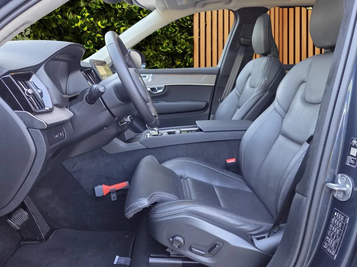 2.0 T8 Plug-in hybrid AWD Ultra Dark | Luchtvering | Massage/ventilatie | Bowers&Wilkins | Trekhaak