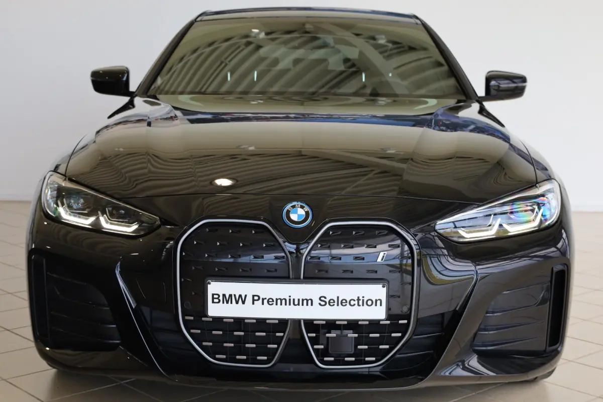Gran Coupé eDrive40 | M Sportpakket | SOH 95,1% | Voorstoelen Verwarmd |
