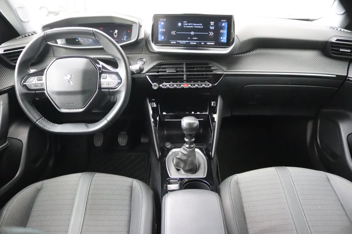 1.2 PureT. 130PK Allure Gr.-Navigatie/Camera/Cruise-control/Carplay-android