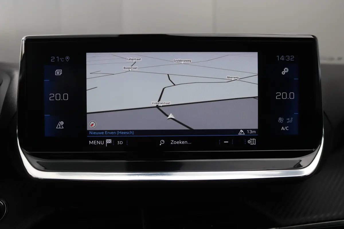 1.2 PureT. 130PK Allure Gr.-Navigatie/Camera/Cruise-control/Carplay-android