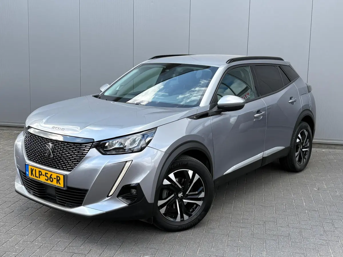 1.2 PureT. 130PK Allure Gr.-Navigatie/Camera/Cruise-control/Carplay-android