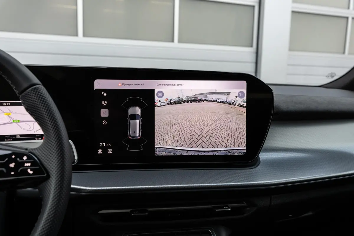 1.5 e-hybrid 272pk S edition | Leder interieur | Tech Plus pakket | 19'' velgen