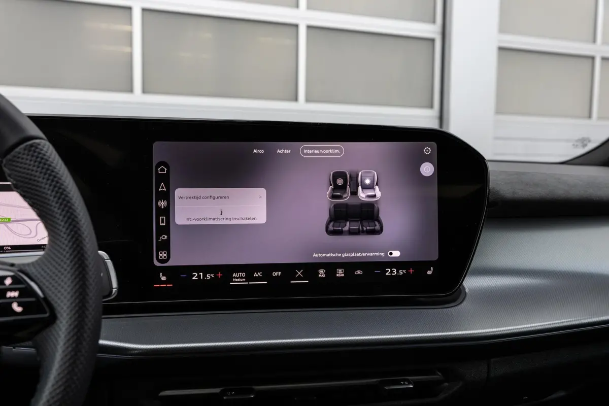 1.5 e-hybrid 272pk S edition | Leder interieur | Tech Plus pakket | 19'' velgen
