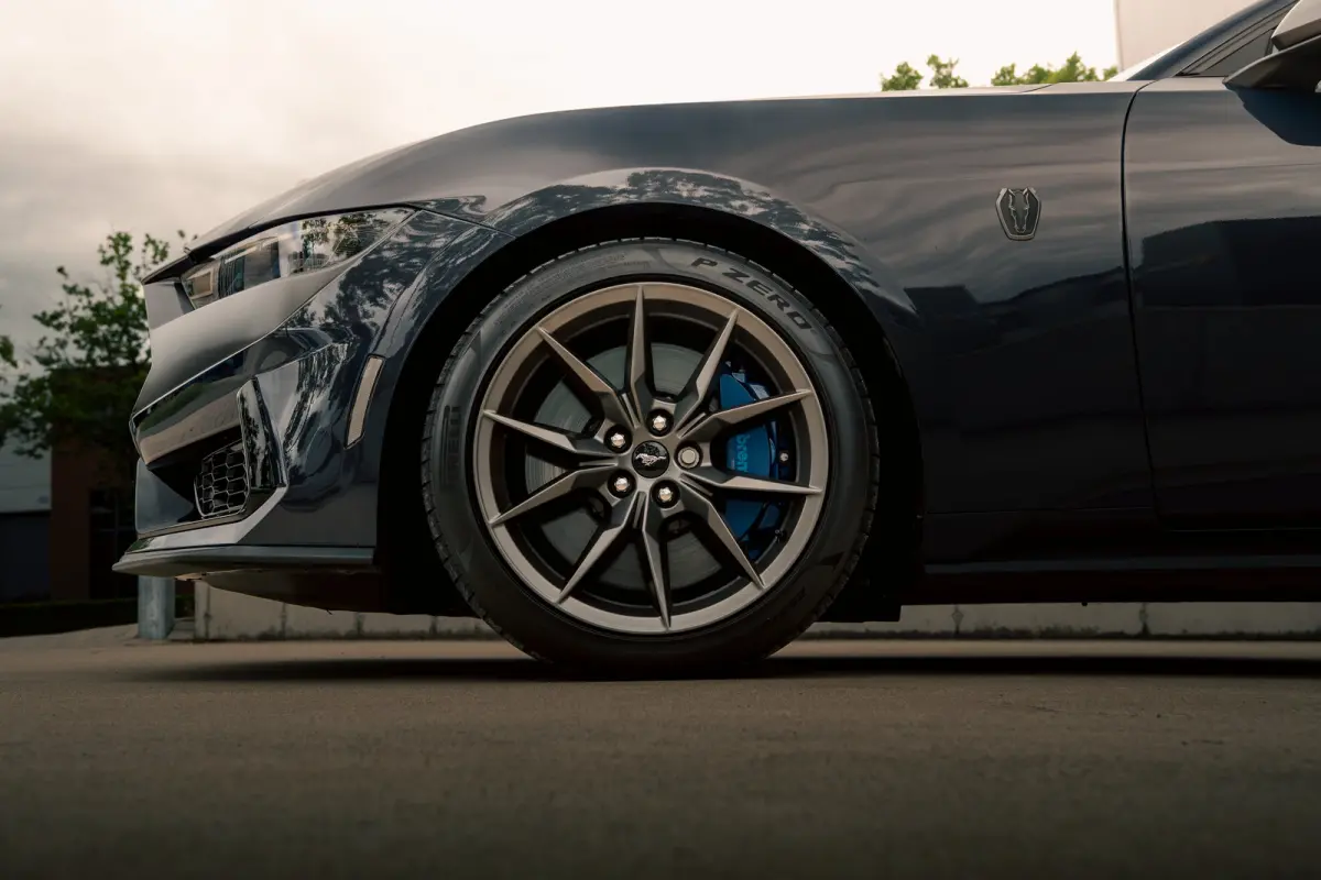5.0 V8 DARK HORSE | Org. NL | Recaro | Adap. Cruise | BLIS