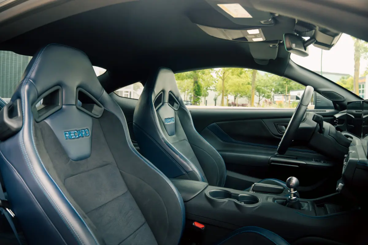 5.0 V8 DARK HORSE | Org. NL | Recaro | Adap. Cruise | BLIS