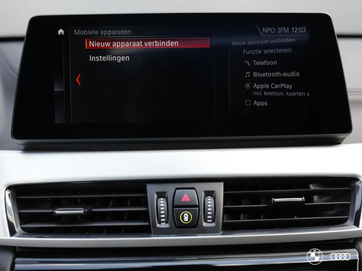xDr25e M SPORT / PANODAK / ACC / HEADUP / CARPLAY / 19"