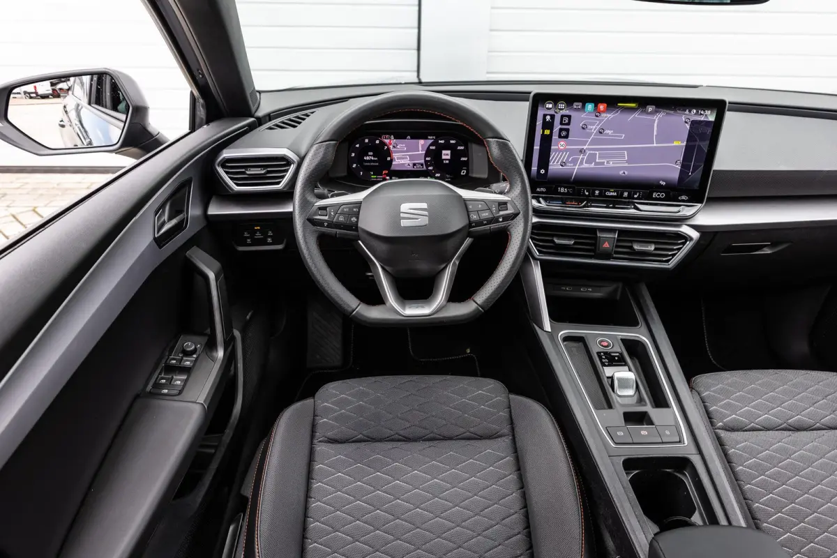 1.5 TSI e-Hybrid 204pk FR Business | Stoel-/ Stuurwielverwarming | 18" Velgen