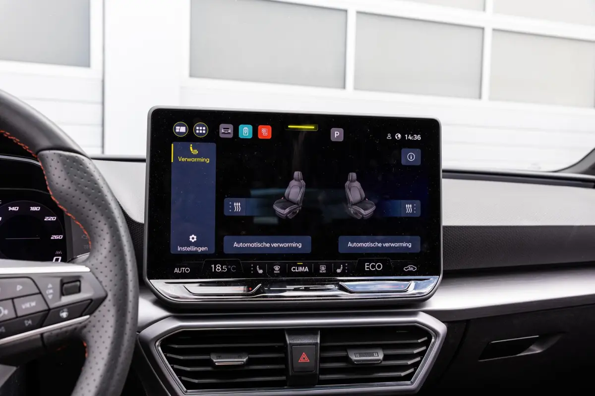 1.5 TSI e-Hybrid 204pk FR Business | Stoel-/ Stuurwielverwarming | 18" Velgen