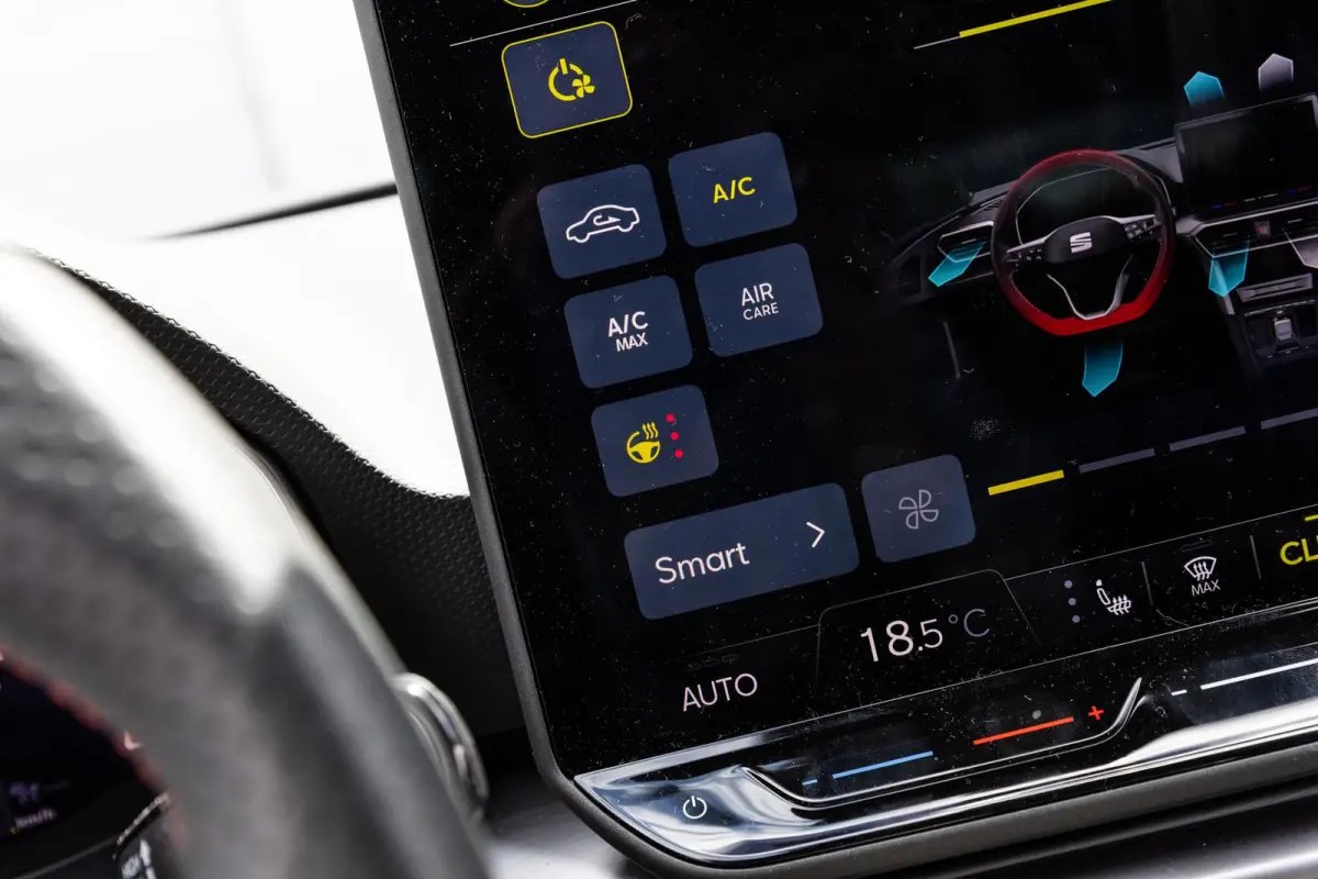 1.5 TSI e-Hybrid 204pk FR Business | Stoel-/ Stuurwielverwarming | 18" Velgen