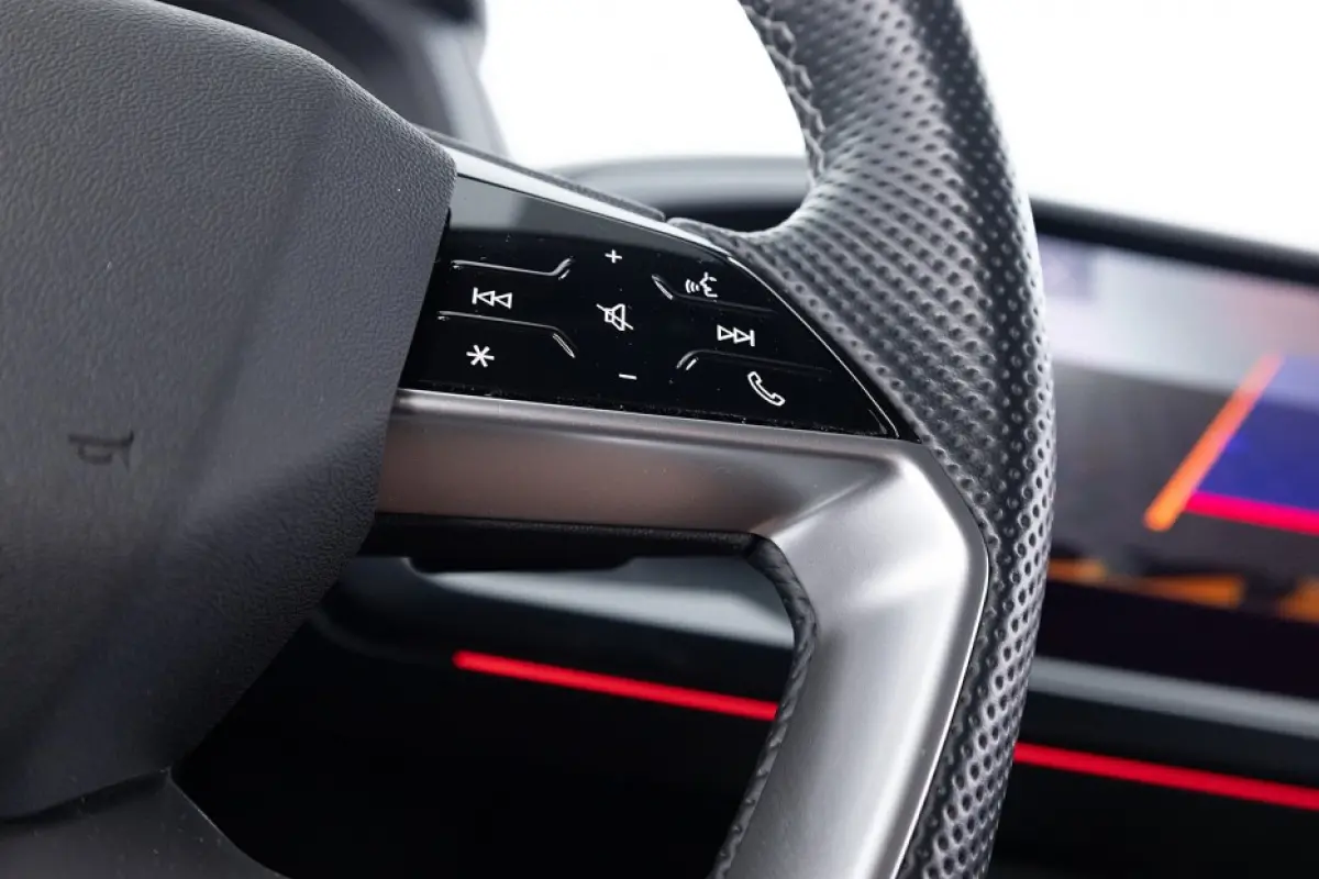 50 quattro S edition 77 kWh | Half LEDER | ECC | NAVI | CAMERA | Stoelverwarming | SOH: 88,8% |