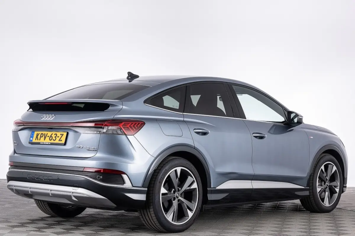 50 quattro S edition 77 kWh | Half LEDER | ECC | NAVI | CAMERA | Stoelverwarming | SOH: 88,8% |
